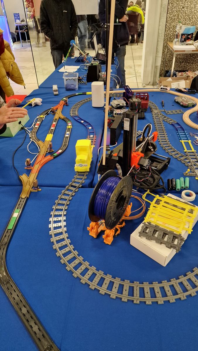 Programovat se dá všechno... přijďte se inspirovat.